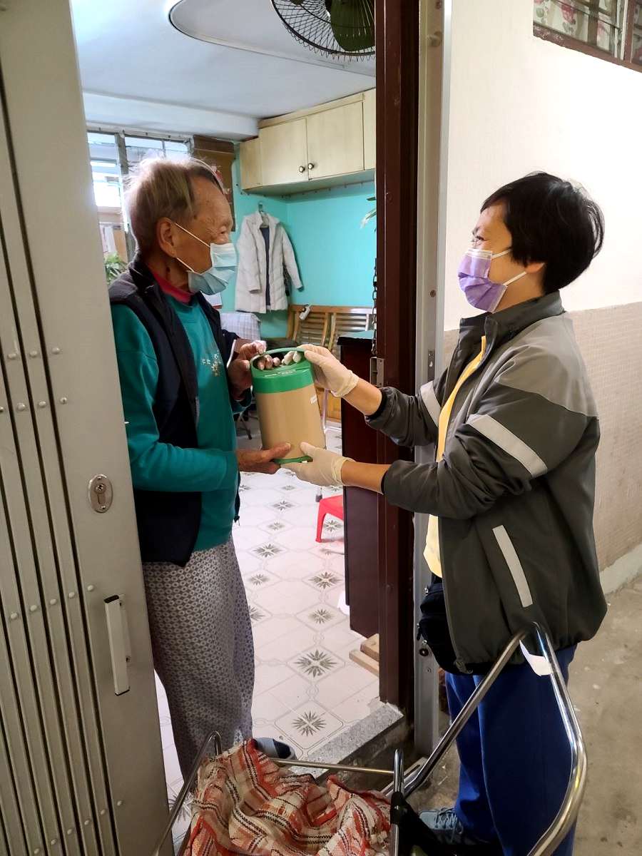 1646496239514186.jpg 友邦捐款2.jpg